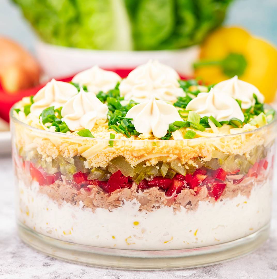 Салат з тунцем