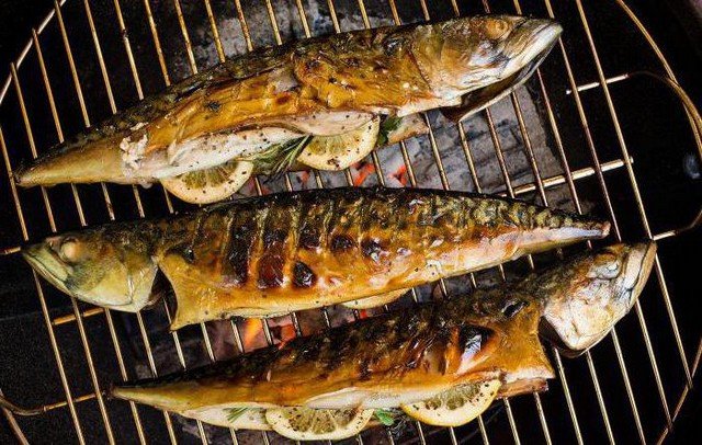 Як приготувати рибу на вогні